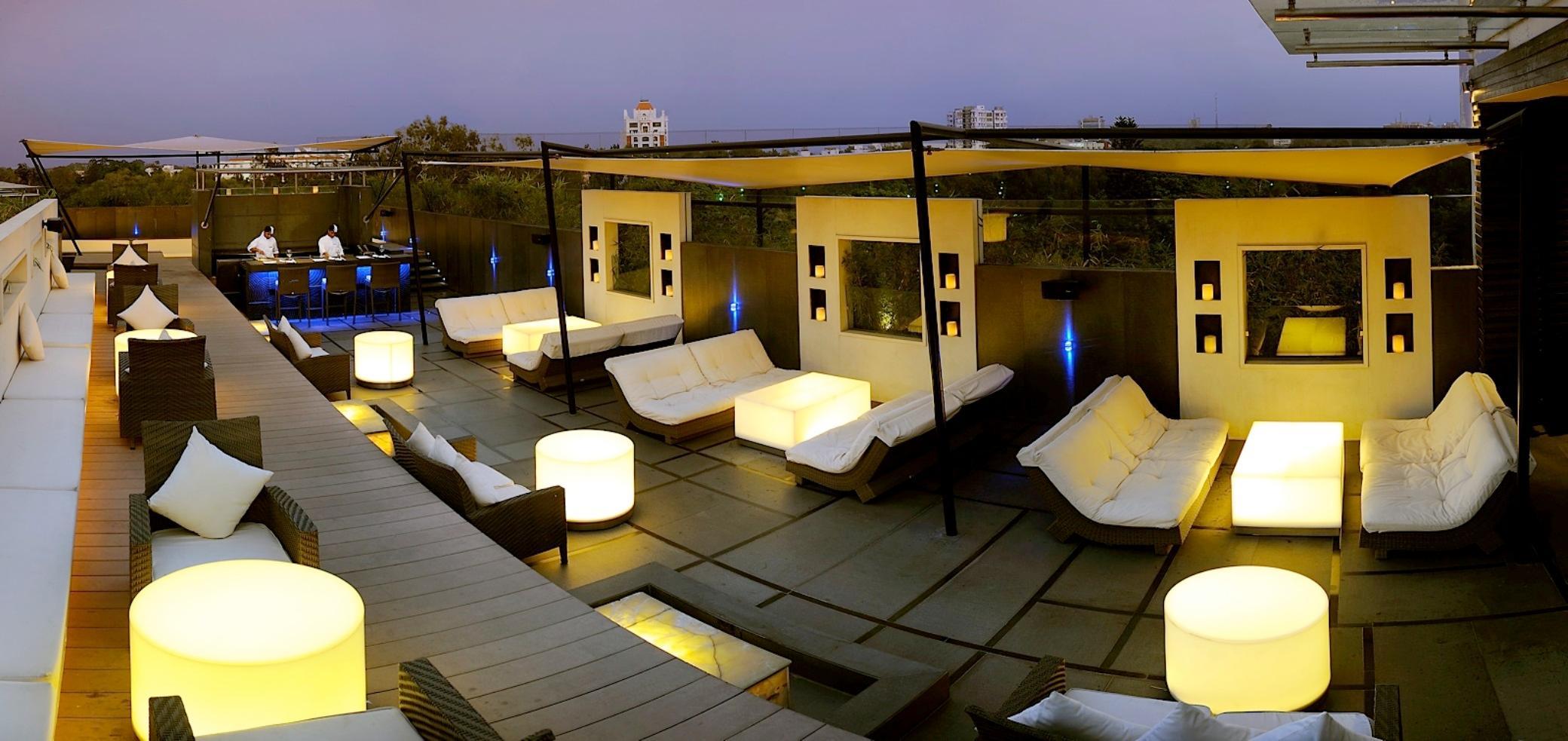 The Lalit Ashok Hotel Bangalore Exterior foto